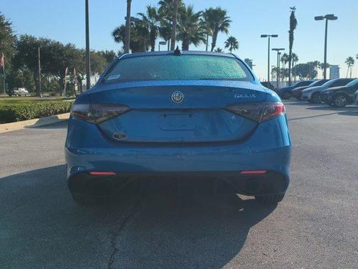 2025 Alfa Romeo Giulia Base