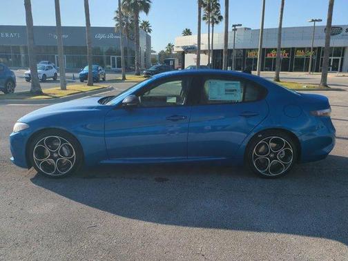 2025 Alfa Romeo Giulia Base