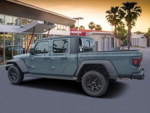 2025 Jeep Gladiator Sport