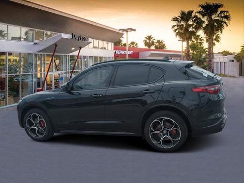 2022 Alfa Romeo Stelvio Veloce
