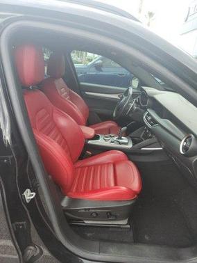 2022 Alfa Romeo Stelvio Veloce