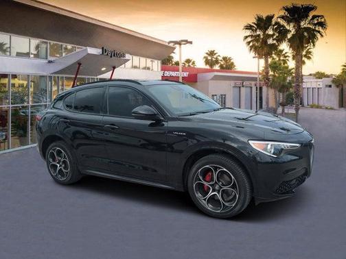 2022 Alfa Romeo Stelvio Veloce