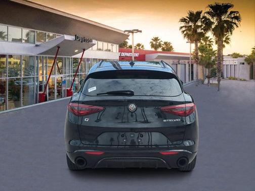 2022 Alfa Romeo Stelvio Veloce