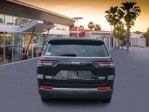 2025 Jeep Grand Cherokee L Laredo