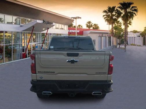 2022 Chevrolet Silverado 1500 Custom Trail Boss