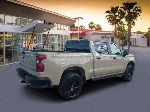 2022 Chevrolet Silverado 1500 Custom Trail Boss