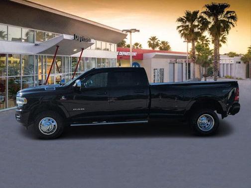 Diamond Black 2020 RAM 3500 Laramie