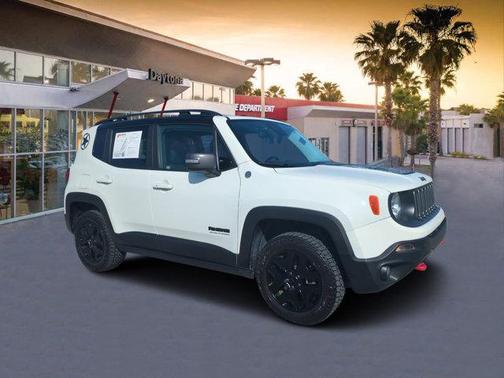 2017 Jeep Renegade Trailhawk