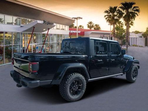 2026 Jeep Gladiator Sport