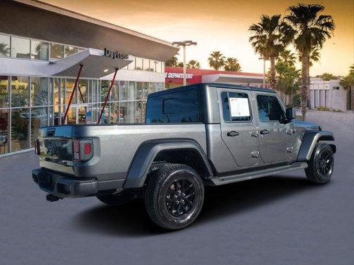 2022 Jeep Gladiator Sport