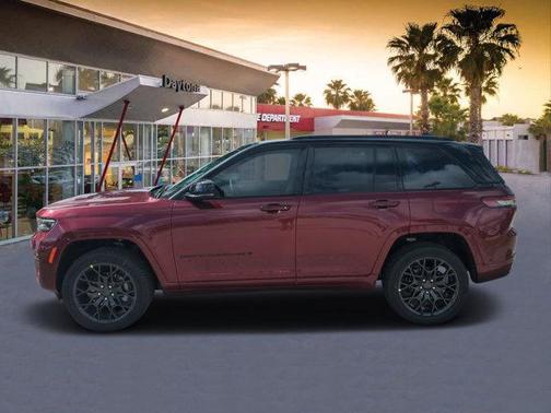 2025 Jeep Grand Cherokee Summit