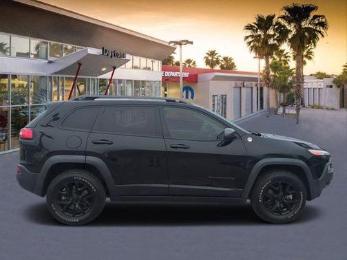 2018 Jeep Cherokee Trailhawk