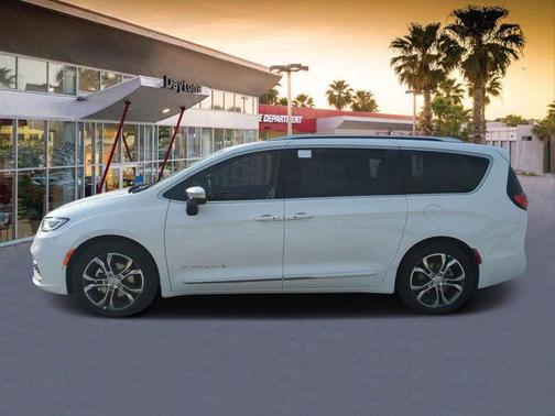 2026 Chrysler Pacifica Pinnacle