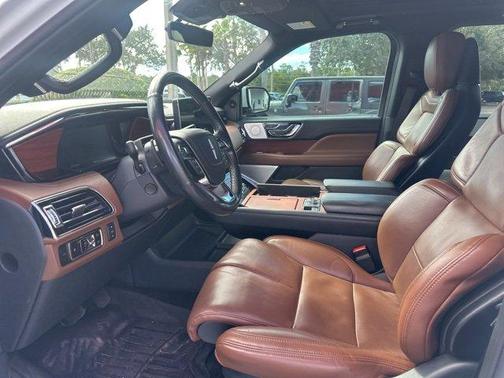 2023 Lincoln Navigator L Reserve