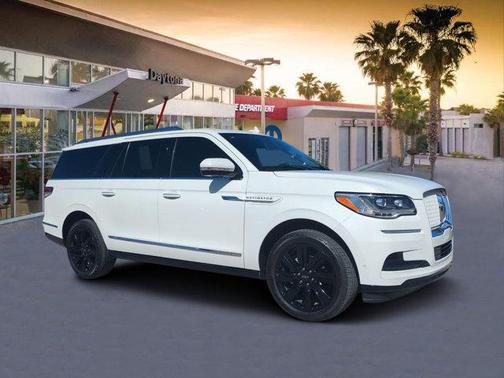 2023 Lincoln Navigator L Reserve