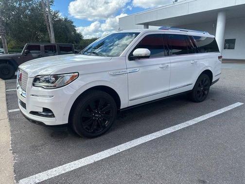 2023 Lincoln Navigator L Reserve