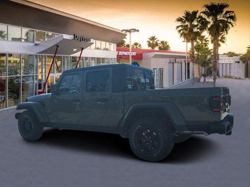 2025 Jeep Gladiator Sport