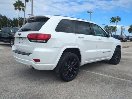 2018 Jeep Grand Cherokee Altitude