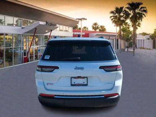 2025 Jeep Grand Cherokee L Laredo