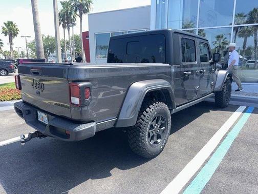 2022 Jeep Gladiator Sport