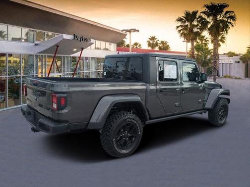 2022 Jeep Gladiator Sport