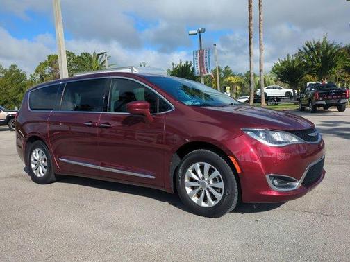 2019 Chrysler Pacifica Touring Plus
