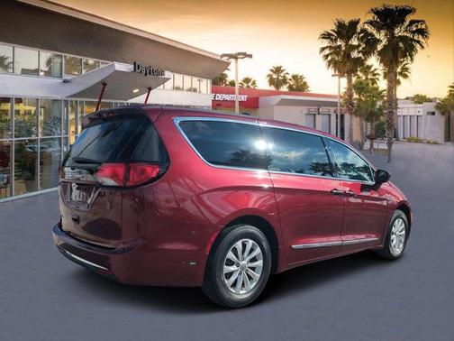 2019 Chrysler Pacifica Touring Plus