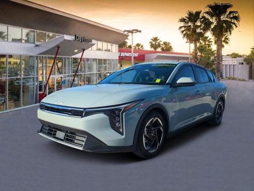 2025 Kia K4 EX