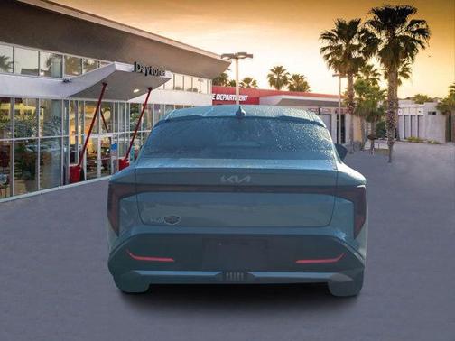 2025 Kia K4 EX