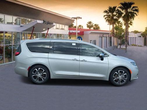 2026 Chrysler Pacifica Pinnacle
