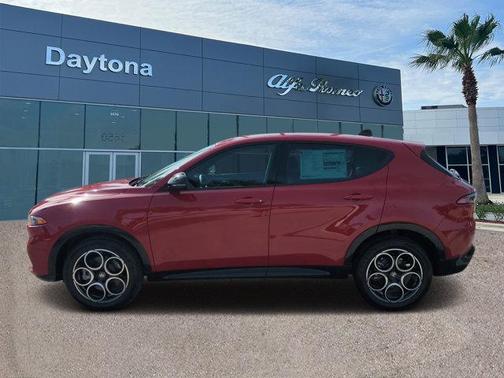 2025 Alfa Romeo Tonale Base