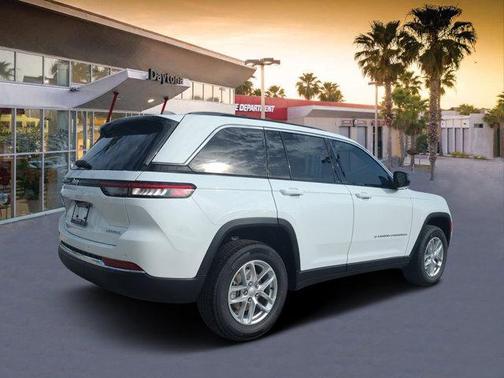 2025 Jeep Grand Cherokee Laredo X