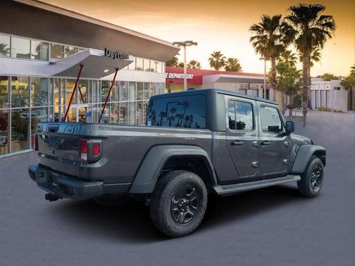 2025 Jeep Gladiator Sport