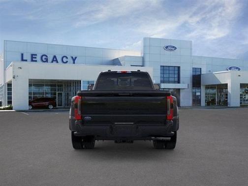 2026 Ford F-450 Platinum