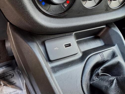 2022 RAM ProMaster City Base