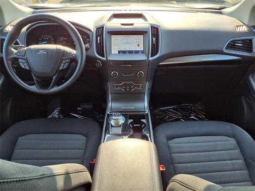 2020 Ford Edge SE