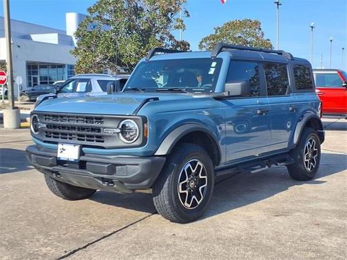 2022 Ford Bronco Base