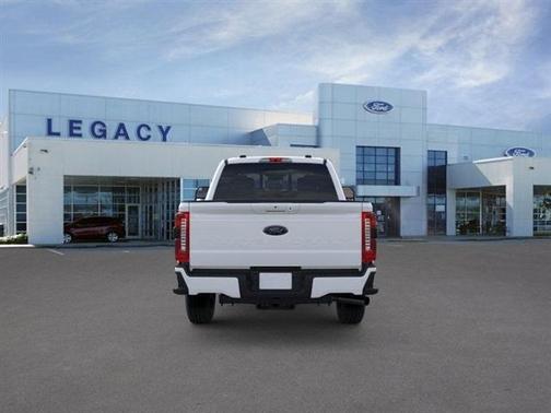 2025 Ford F-350 Lariat Super Duty