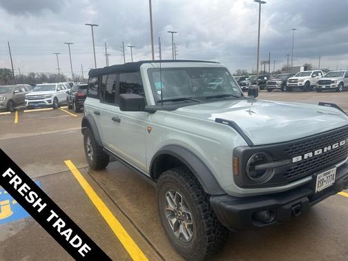 2022 Ford Bronco Badlands
