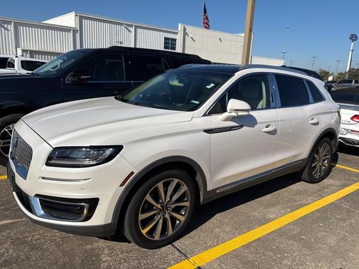 2019 Lincoln Nautilus Select