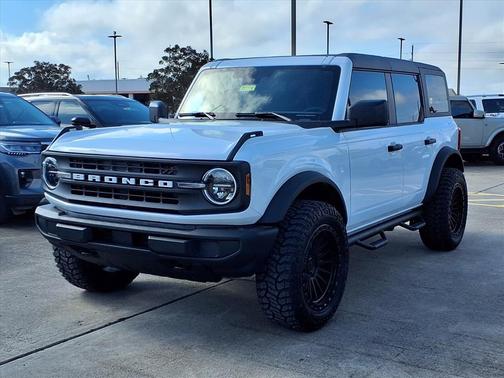 2025 Ford Bronco Base