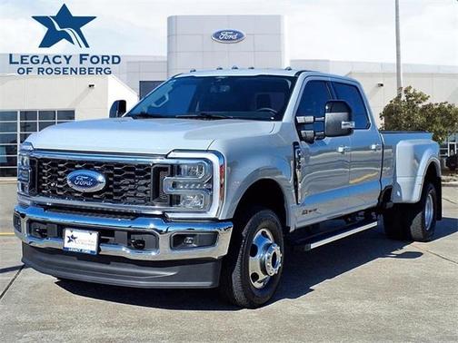 2025 Ford F-350 Lariat Super Duty