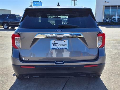 2021 Ford Explorer Base