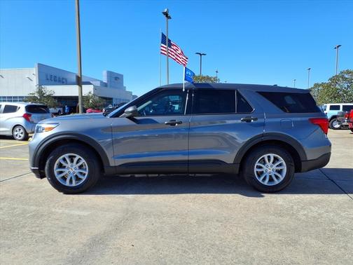 2021 Ford Explorer Base