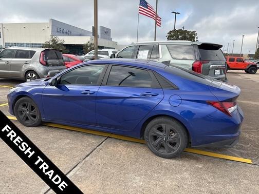 2021 Hyundai ELANTRA SEL