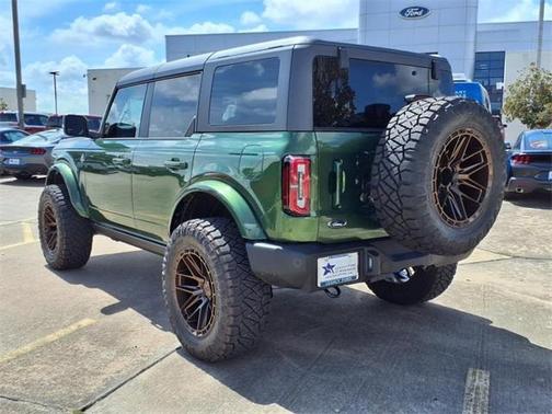 2025 Ford Bronco Outer Banks