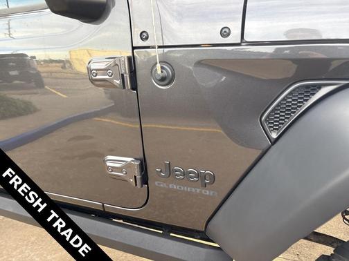 2020 Jeep Gladiator Sport