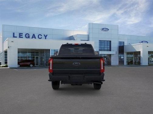 2025 Ford F-250 XLT