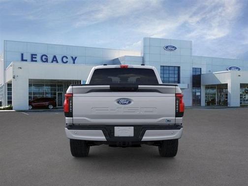 2025 Ford F-150 Lightning XLT