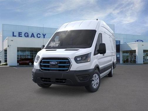 2025 Ford E-Transit Base